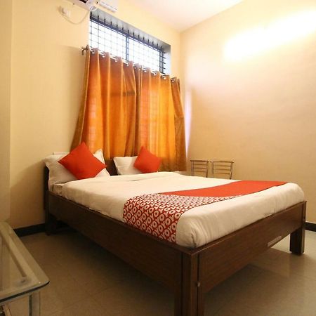 Oyo Flagship 30734 Jeevan Lodge Shimoga Bagian luar foto
