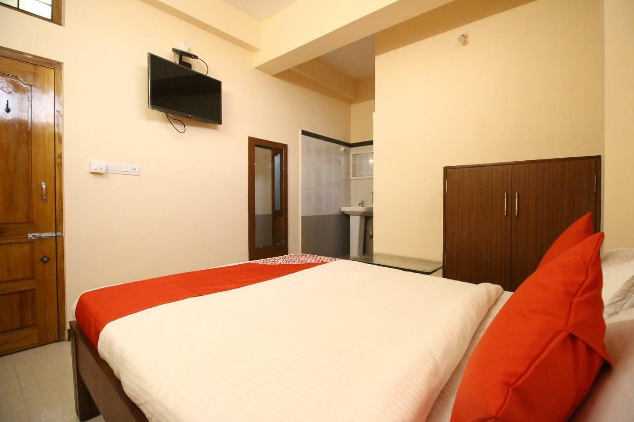 Oyo Flagship 30734 Jeevan Lodge Shimoga Bagian luar foto