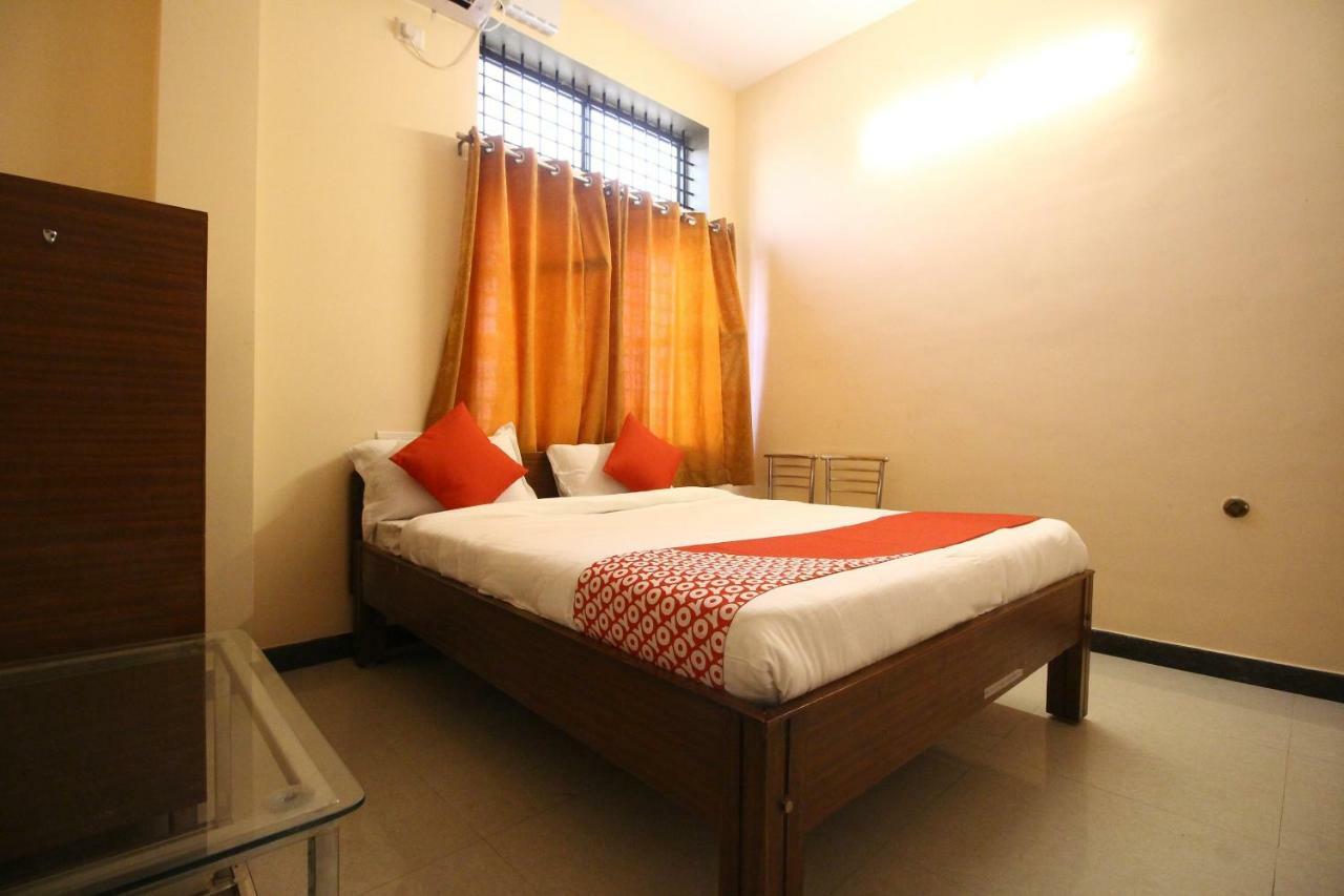 Oyo Flagship 30734 Jeevan Lodge Shimoga Bagian luar foto