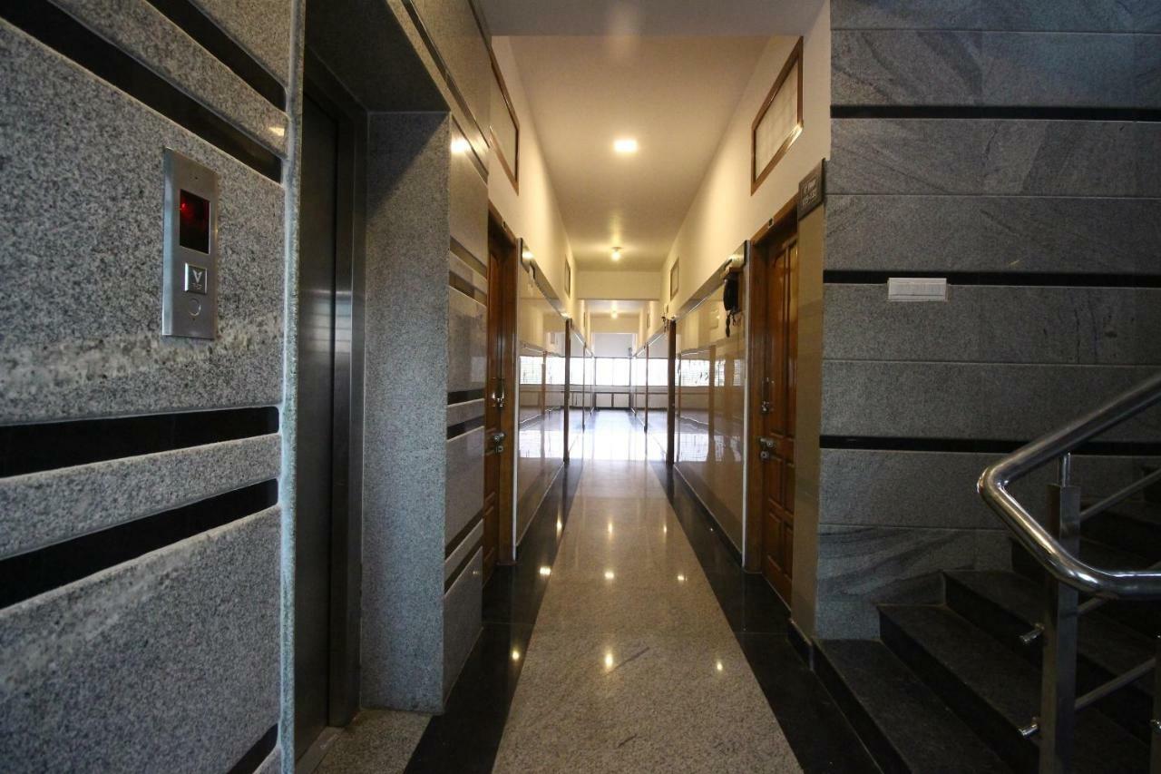 Oyo Flagship 30734 Jeevan Lodge Shimoga Bagian luar foto