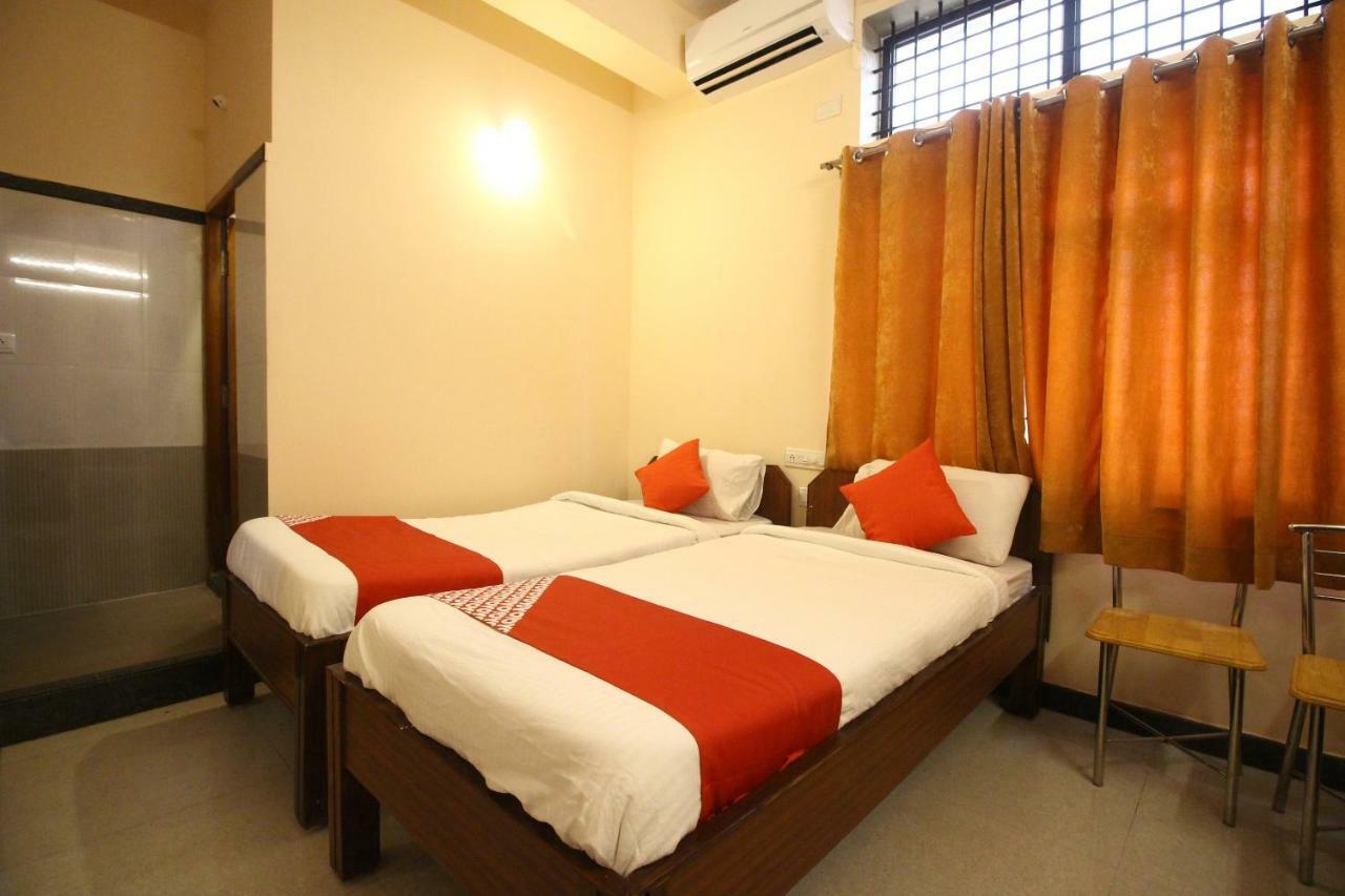 Oyo Flagship 30734 Jeevan Lodge Shimoga Bagian luar foto