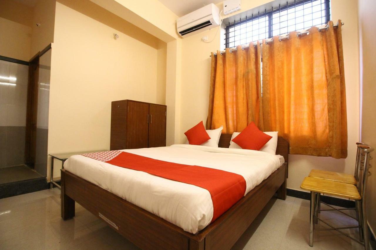 Oyo Flagship 30734 Jeevan Lodge Shimoga Bagian luar foto